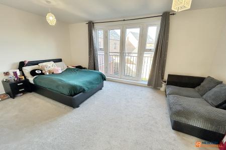 4 bedroom Semi-detached house for sale in Senliz Road, Alconbury Weald, PE28