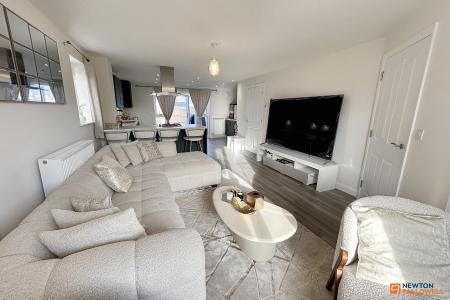 4 bedroom Semi-detached house for sale in Senliz Road, Alconbury Weald, PE28