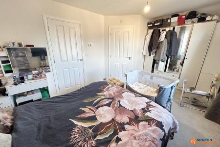 4 bedroom Semi-detached house for sale in Senliz Road, Alconbury Weald, PE28