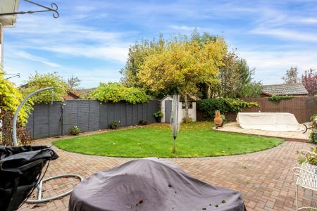 4 bedroom Detached house for sale in Temple Grange, Werrington, Peterborough, PE4