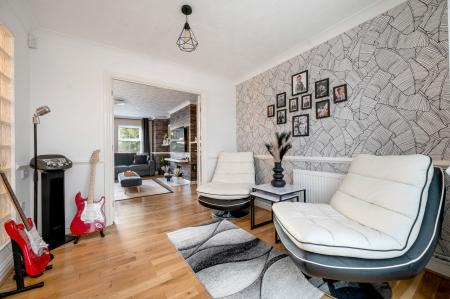 4 bedroom Detached house for sale in The Lawns, Walton, Peterborough, PE4