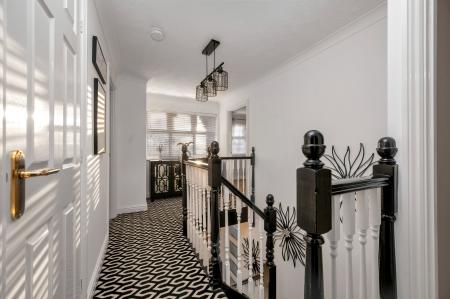 4 bedroom Detached house for sale in The Lawns, Walton, Peterborough, PE4