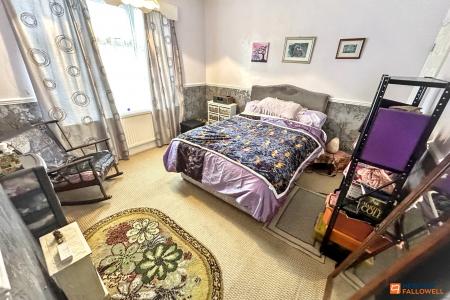 3 bedroom Semi-detached house for sale in Queens Walk, Peterborough, PE2