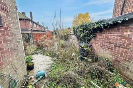 2 bedroom Semi-detached house for sale in Reeves Way, Peterborough, PE1