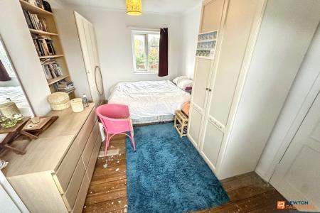 2 bedroom Semi-detached house for sale in Reeves Way, Peterborough, PE1