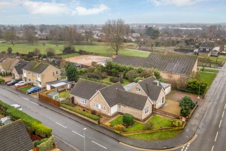 3 bedroom Detached bungalow for sale in Gunthorpe Road, Gunthorpe, Peterborough, PE4