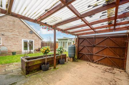 3 bedroom Detached bungalow for sale in Gunthorpe Road, Gunthorpe, Peterborough, PE4
