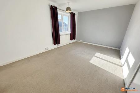 2 bedroom Semi-detached house for sale in Chiltern Rise, Gunthorpe, Peterborough, PE4