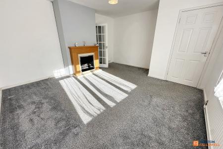 2 bedroom Semi-detached house for sale in Chiltern Rise, Gunthorpe, Peterborough, PE4