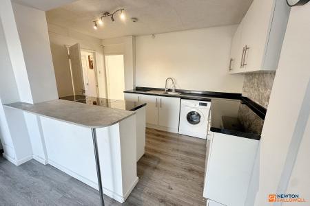 2 bedroom Semi-detached house for sale in Chiltern Rise, Gunthorpe, Peterborough, PE4