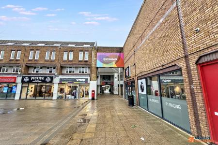 2 bedroom Maisonette to let in Misterton Court, Orton Goldhay, Peterborough, PE2