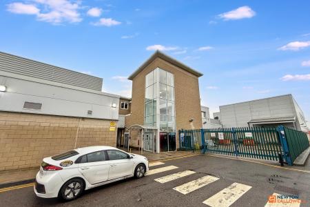 2 bedroom Maisonette to let in Misterton Court, Orton Goldhay, Peterborough, PE2