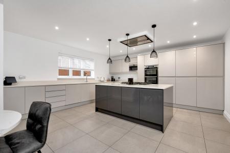 5 bedroom Detached house for sale in Harvester Road, Whittlesey, PE7