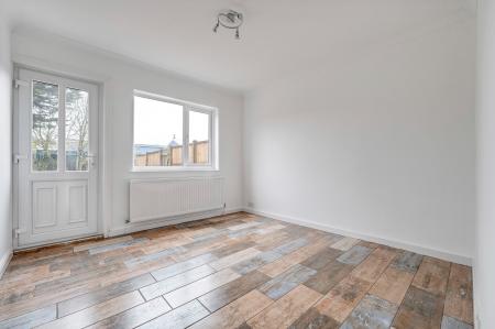 3 bedroom Terraced House to let in Fengate, Fengate, Peterborough, PE1