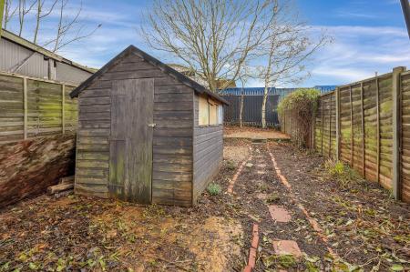 3 bedroom Terraced House to let in Fengate, Fengate, Peterborough, PE1