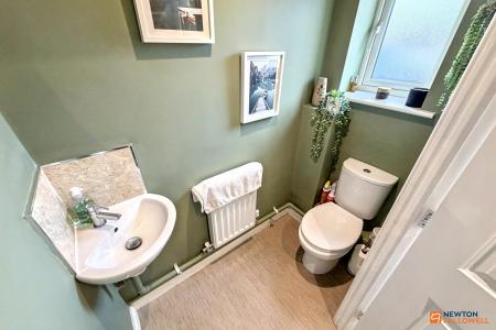 4 bedroom Semi-detached house for sale in Southfields Drive, Stanground, Peterborough, PE2