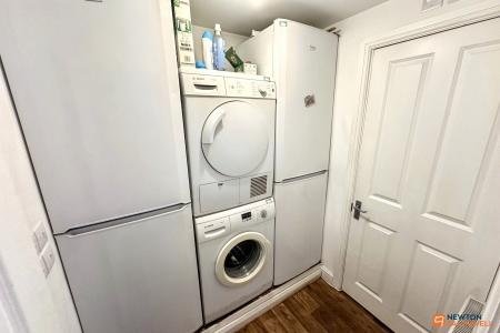 6 bedroom Semi-detached house for sale in Broadway, Peterborough, PE1