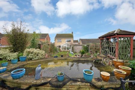 3 bedroom Detached house for sale in Pennine Way, Gunthorpe, Peterborough, PE4