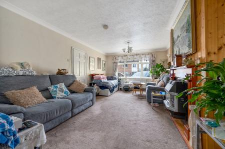 3 bedroom Detached house for sale in Pennine Way, Gunthorpe, Peterborough, PE4