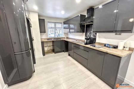 3 bedroom Terraced House to let in Bringhurst, Orton Goldhay, Peterborough, PE2