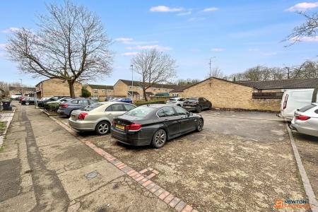 3 bedroom Terraced House to let in Bringhurst, Orton Goldhay, Peterborough, PE2