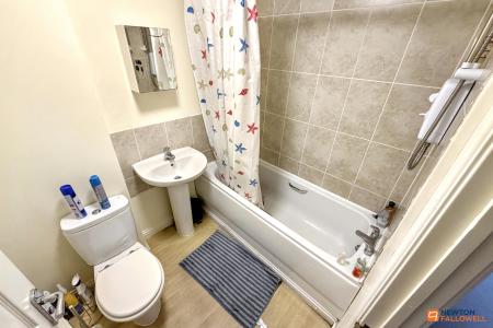 2 bedroom Terraced House for sale in Brickenden Road, Gunthorpe, Peterborough, PE4