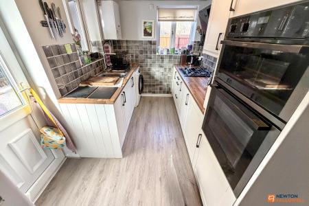 2 bedroom Semi-detached house for sale in Wycliffe Grove, Werrington, Peterborough, PE4