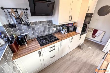 2 bedroom Semi-detached house for sale in Wycliffe Grove, Werrington, Peterborough, PE4