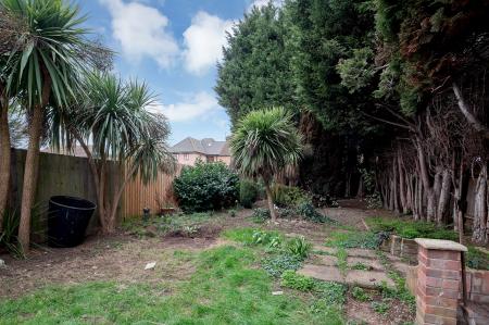 3 bedroom Semi-detached house for sale in Park Lane, Peterborough, PE1