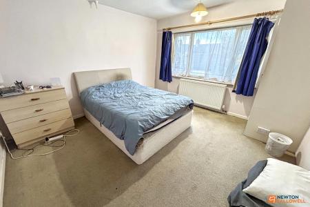 3 bedroom Detached house for sale in South View, Woodston, Peterborough, PE2