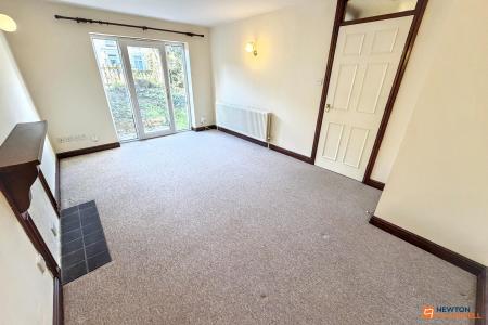 2 bedroom Flat for sale in Beech Court, Sherwood Avenue, Fletton, Peterborough, PE2