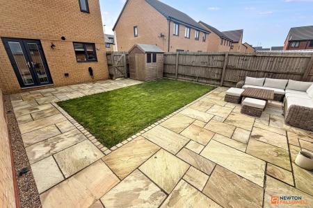 3 bedroom Detached house for sale in Manor Drive, Gunthorpe, Peterborough, PE4