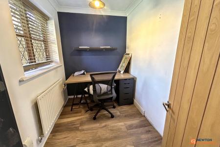 4 bedroom Detached house for sale in College Park, Peterborough, PE1