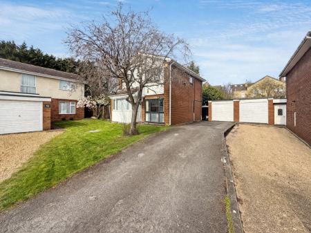 Fairmead Way, Longthorpe, Peterborough, PE3