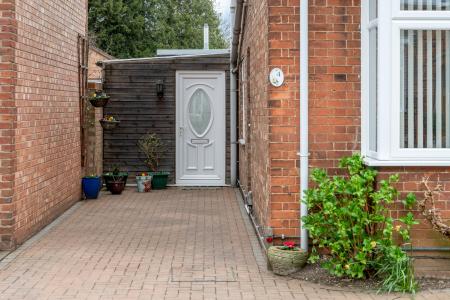 4 bedroom Semi-detached house for sale in The Glen, Fletton, Peterborough, PE2