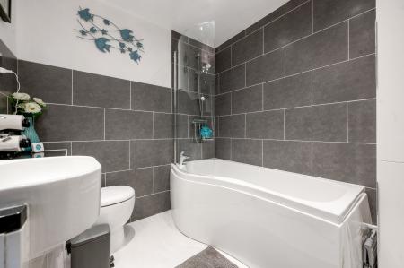 4 bedroom Semi-detached house for sale in The Glen, Fletton, Peterborough, PE2