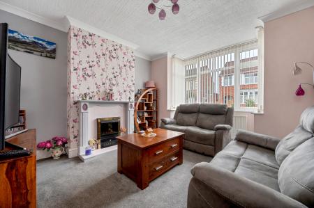 4 bedroom Semi-detached house for sale in The Glen, Fletton, Peterborough, PE2