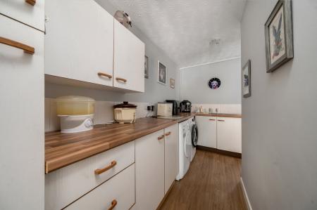 4 bedroom Semi-detached house for sale in The Glen, Fletton, Peterborough, PE2