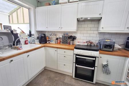 4 bedroom Semi-detached house for sale in Fane Road, Walton, Peterborough, PE4