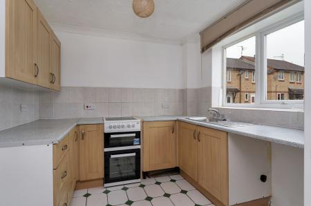 2 bedroom Terraced House to let in Lansdowne Walk, Peterborough, PE2