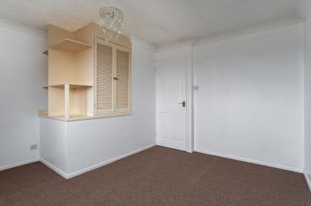 2 bedroom Terraced House to let in Lansdowne Walk, Peterborough, PE2
