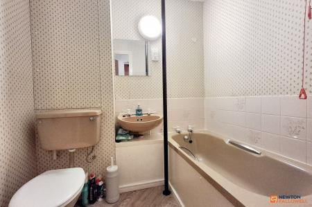 1 bedroom Flat for sale in Lincoln Gate, Lincoln Road, Peterborough, PE1