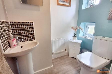 4 bedroom Detached house for sale in Bayleaf Avenue, Hampton Vale, Peterborough, PE7