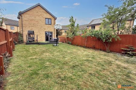 4 bedroom Detached house for sale in Bayleaf Avenue, Hampton Vale, Peterborough, PE7