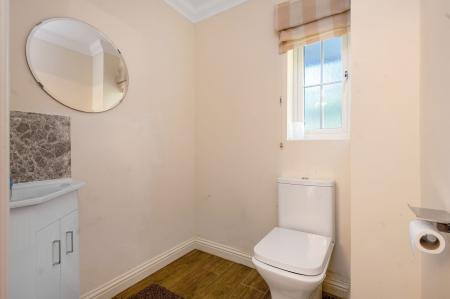 7 bedroom Detached house for sale in Arbroath Gardens, Orton Northgate, Peterborough, PE2