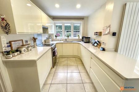 4 bedroom Detached house for sale in Oates Way, Ramsey, PE26