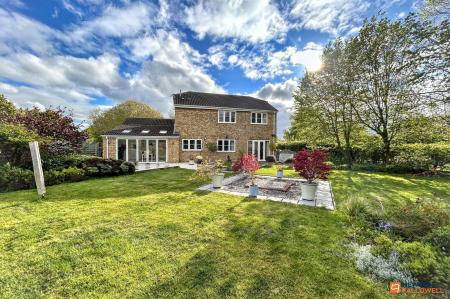 4 bedroom Detached house for sale in Oates Way, Ramsey, PE26