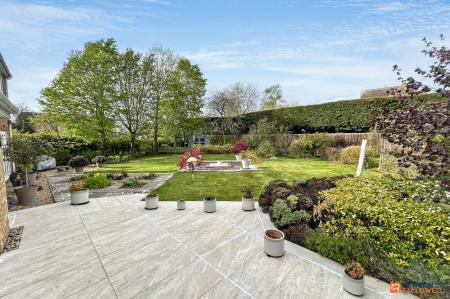 4 bedroom Detached house for sale in Oates Way, Ramsey, PE26