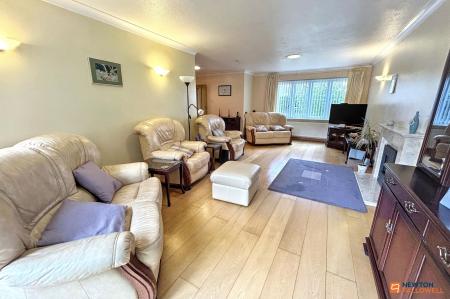 4 bedroom Detached house for sale in Oates Way, Ramsey, PE26