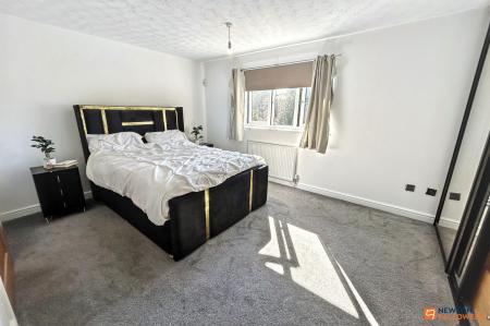 4 bedroom Detached house for sale in College Park, Peterborough, PE1
